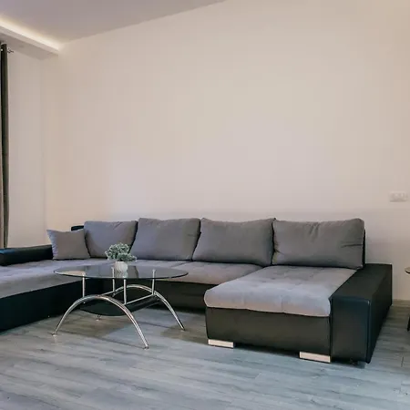 Apartment Exclusive